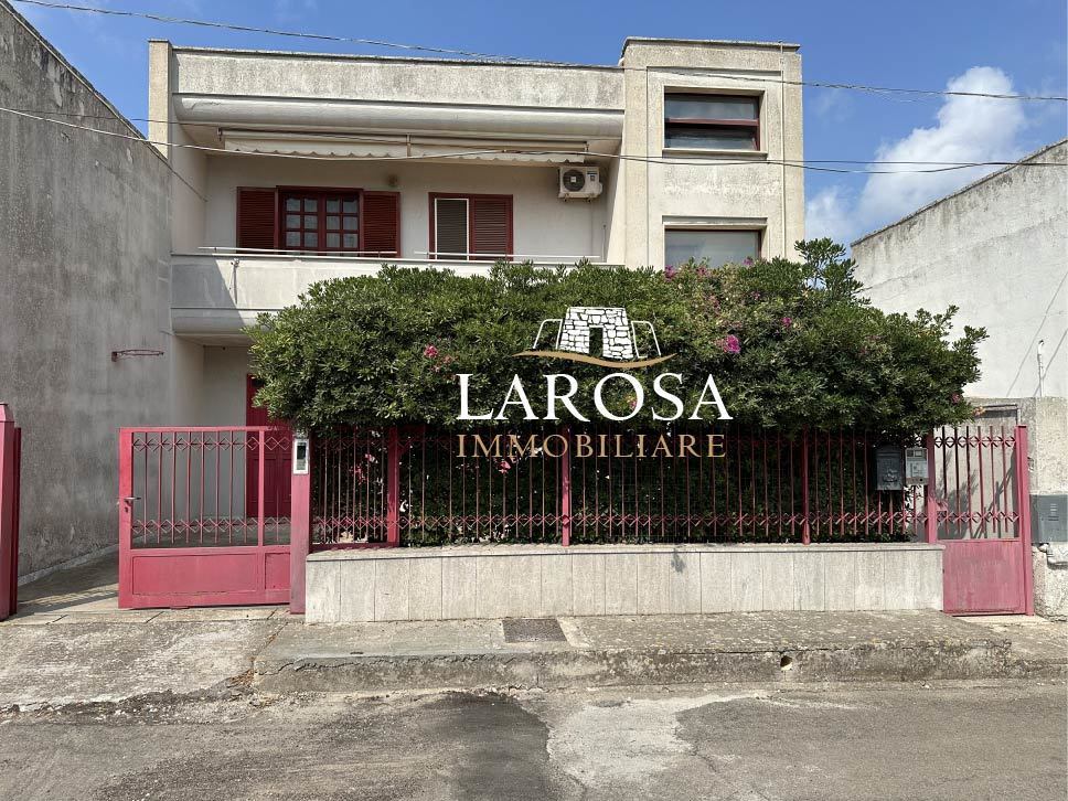 Casa indipendente con giardino in via colonnello elia 44a, Melendugno