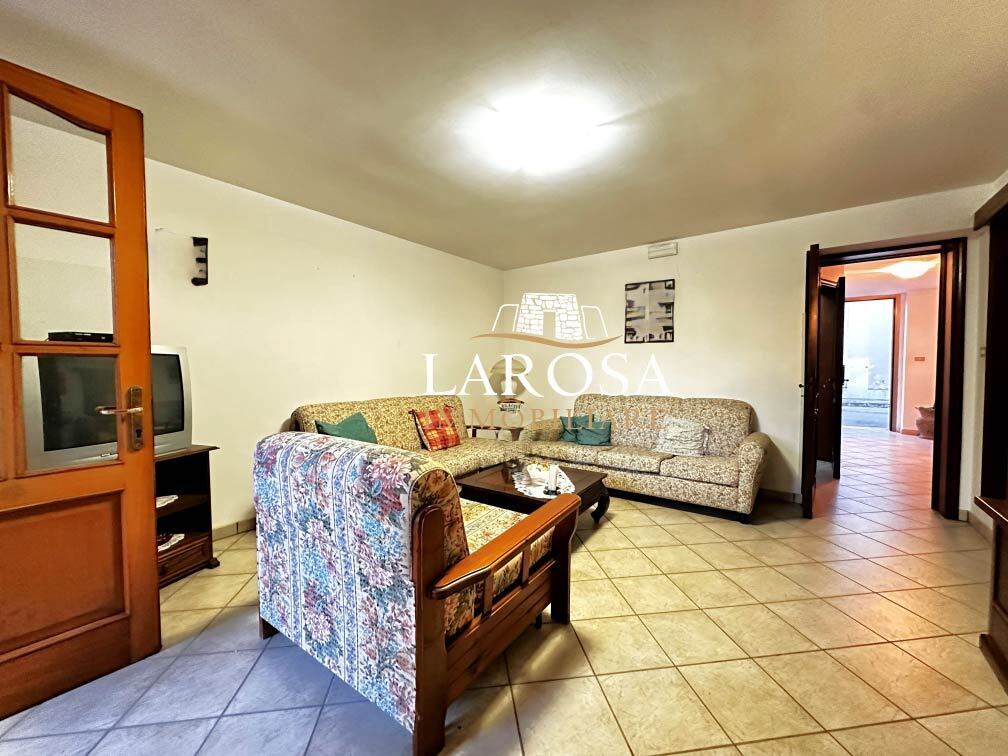 Casa indipendente con giardino in via a.de gasperi 168, Calimera