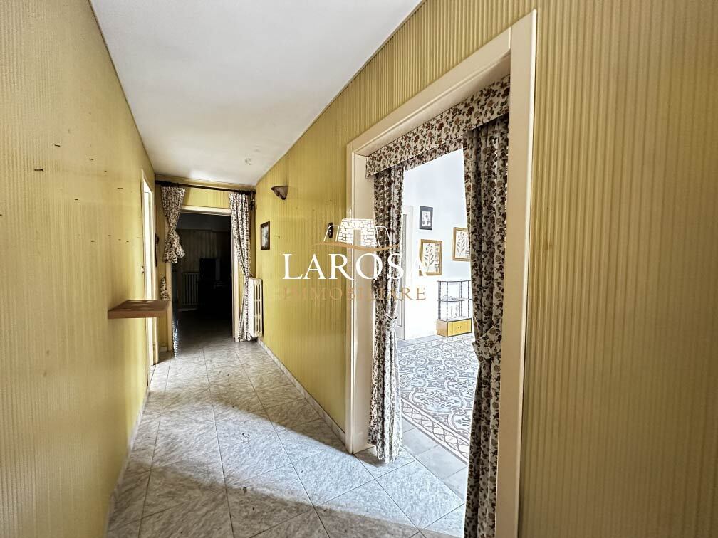 Casa indipendente con giardino in via f. crispi 17, Melendugno