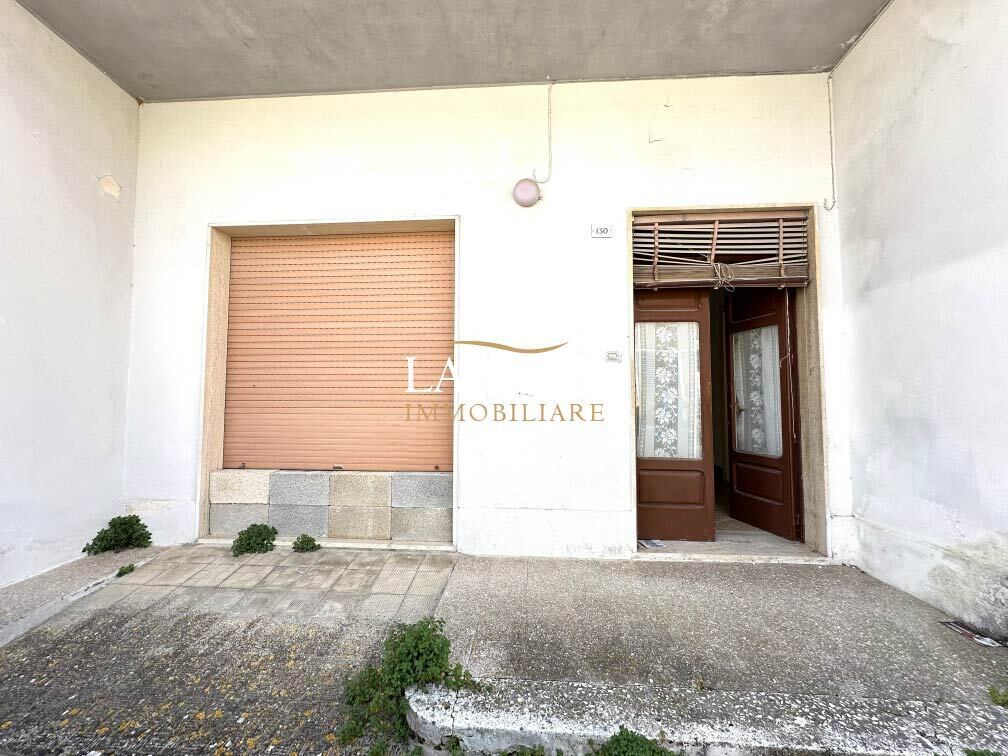 Casa indipendente con giardino in via castriota 132, Calimera