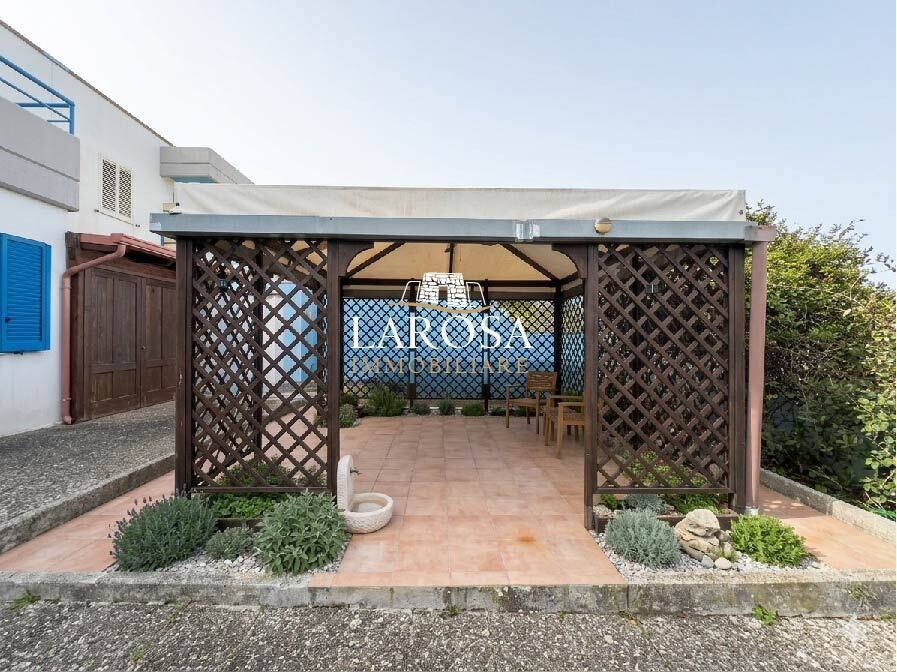 Quadrilocale con giardino in via tina pica 10, Melendugno