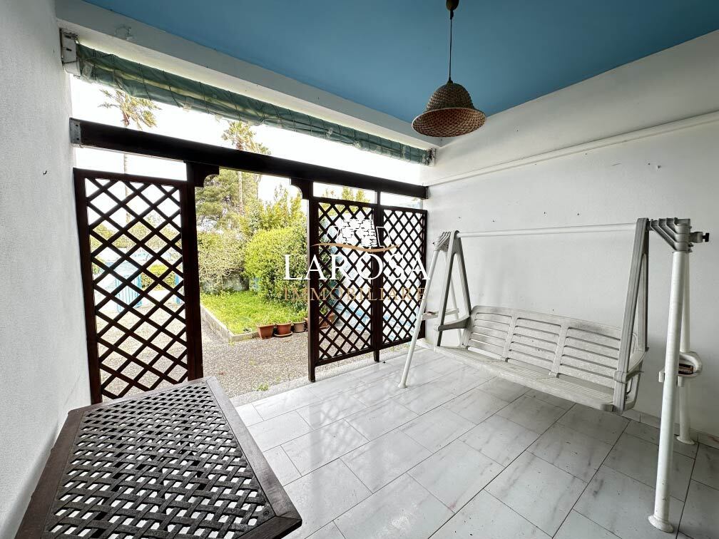 Quadrilocale con giardino in via tina pica 10, Melendugno