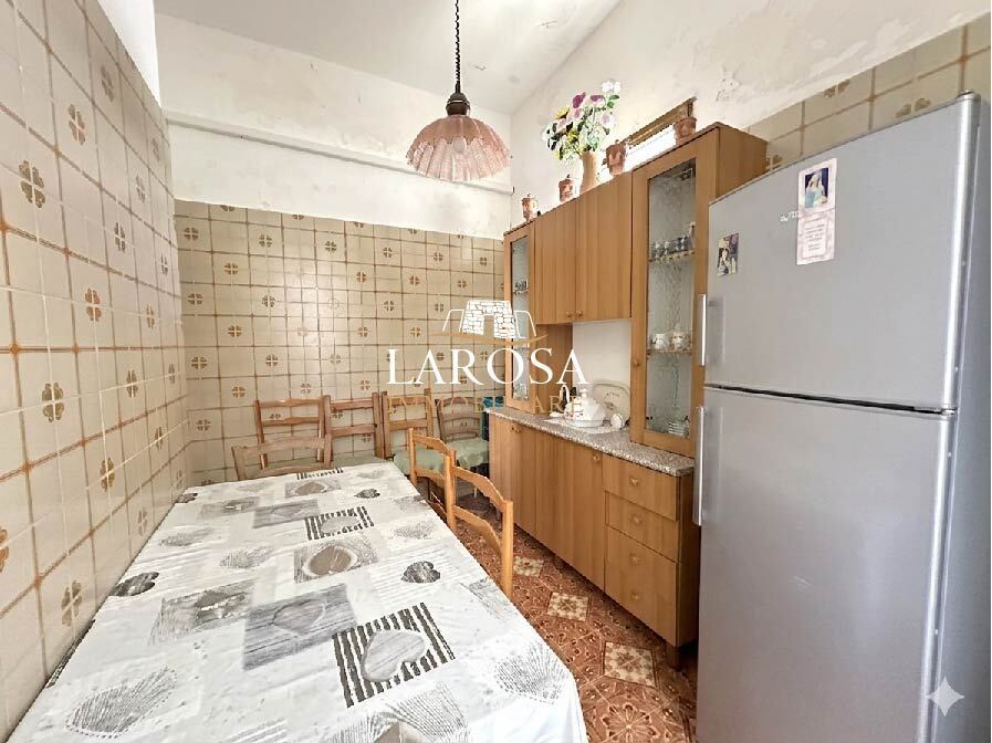 Casa indipendente con giardino in via dell'aviere 31, Melendugno