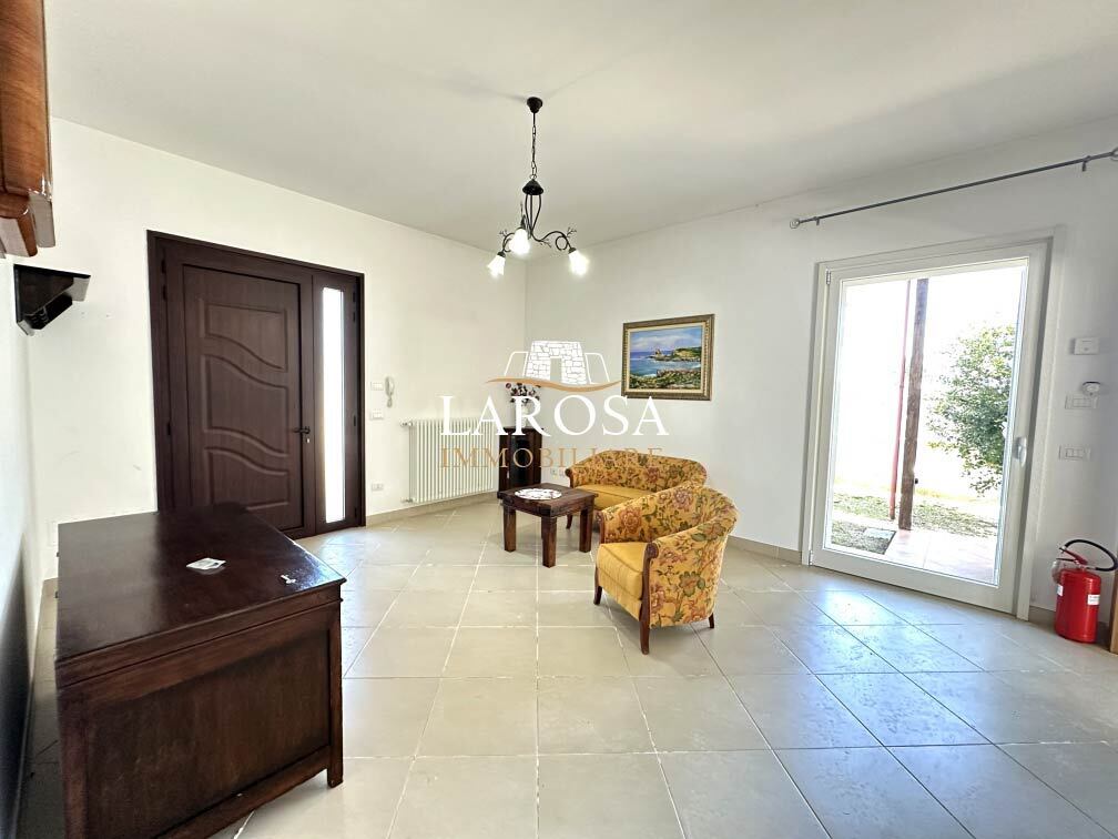 Casa indipendente con giardino, Vernole acquarica di lecce