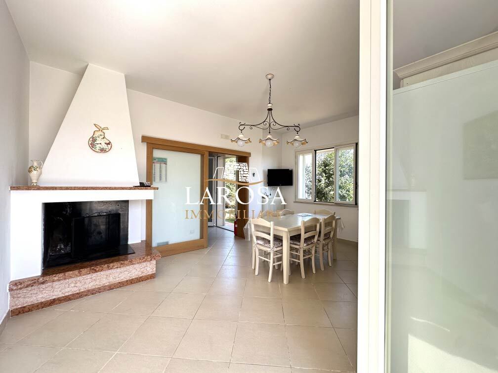 Casa indipendente con giardino, Vernole acquarica di lecce