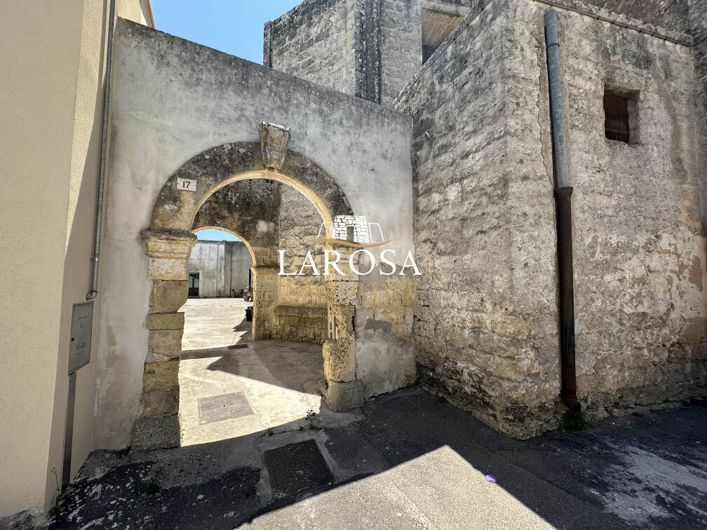 Casa indipendente con giardino in via giuseppe grassi 17, Castri di Lecce
