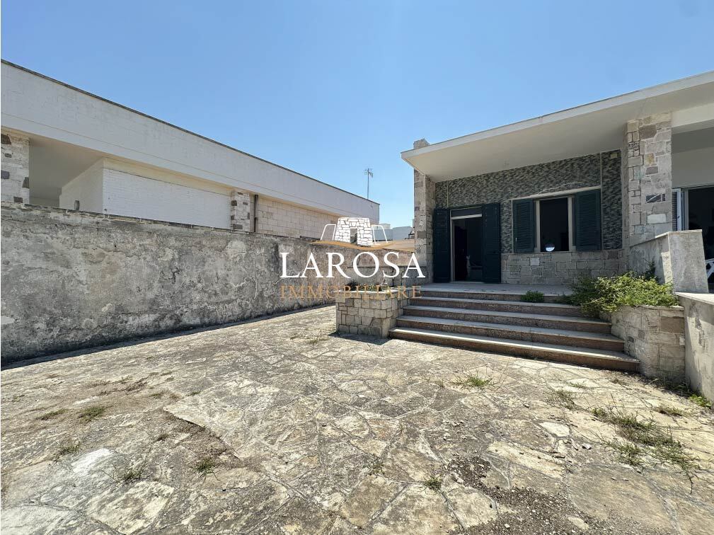 Casa indipendente con giardino in via lungomare matteotti 177, Melendugno