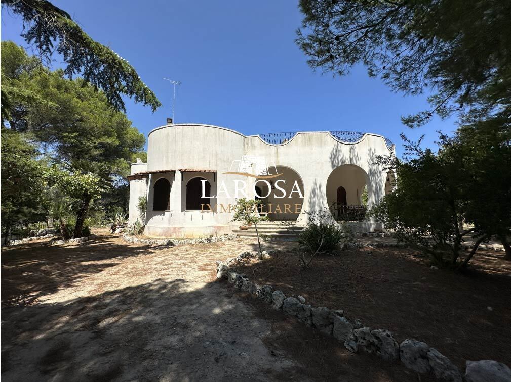 Villa con giardino in sp298 9, Lecce