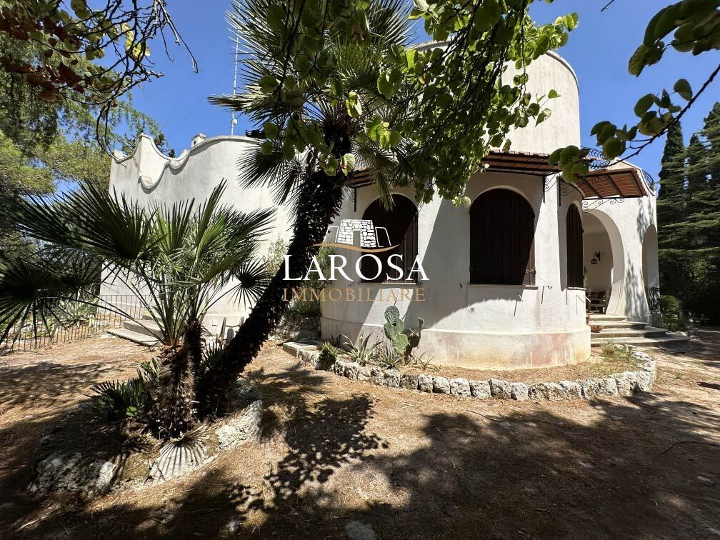 Villa con giardino in sp298 9, Lecce