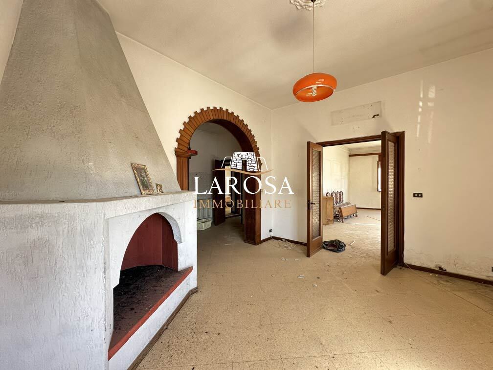 Appartamento con terrazzo in corso cavour 2, Melendugno