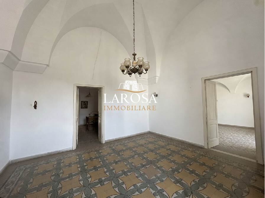 Casa indipendente con giardino in via vernole 131, Vernole
