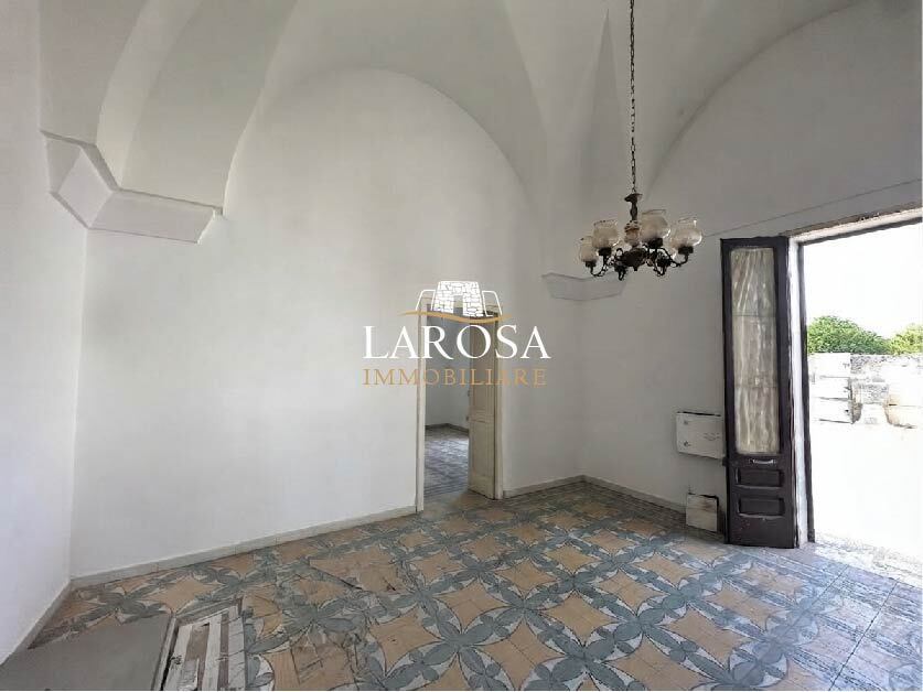 Casa indipendente con giardino in via vernole 131, Vernole