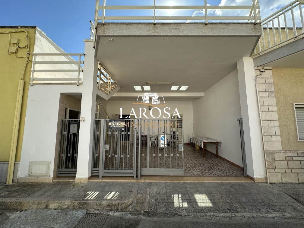 Casa indipendente con terrazzo in via giuseppe garibaldi 10, Melendugno