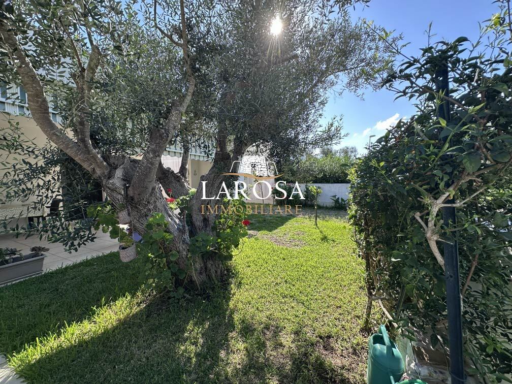 Villa con giardino in via giordania 44, Melendugno