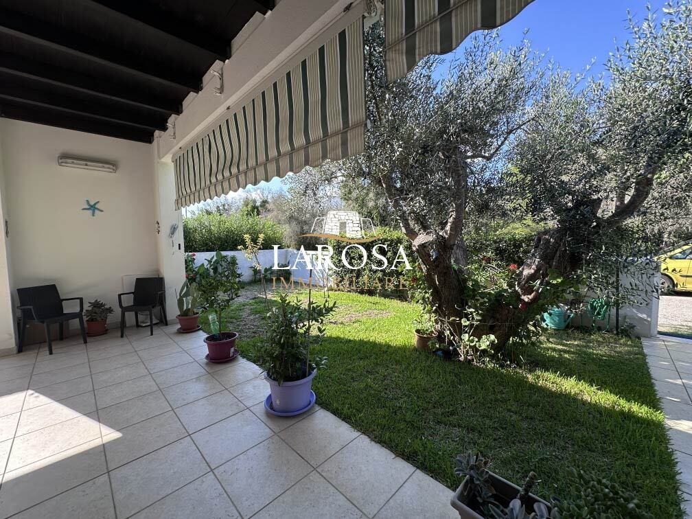 Villa con giardino in via giordania 44, Melendugno