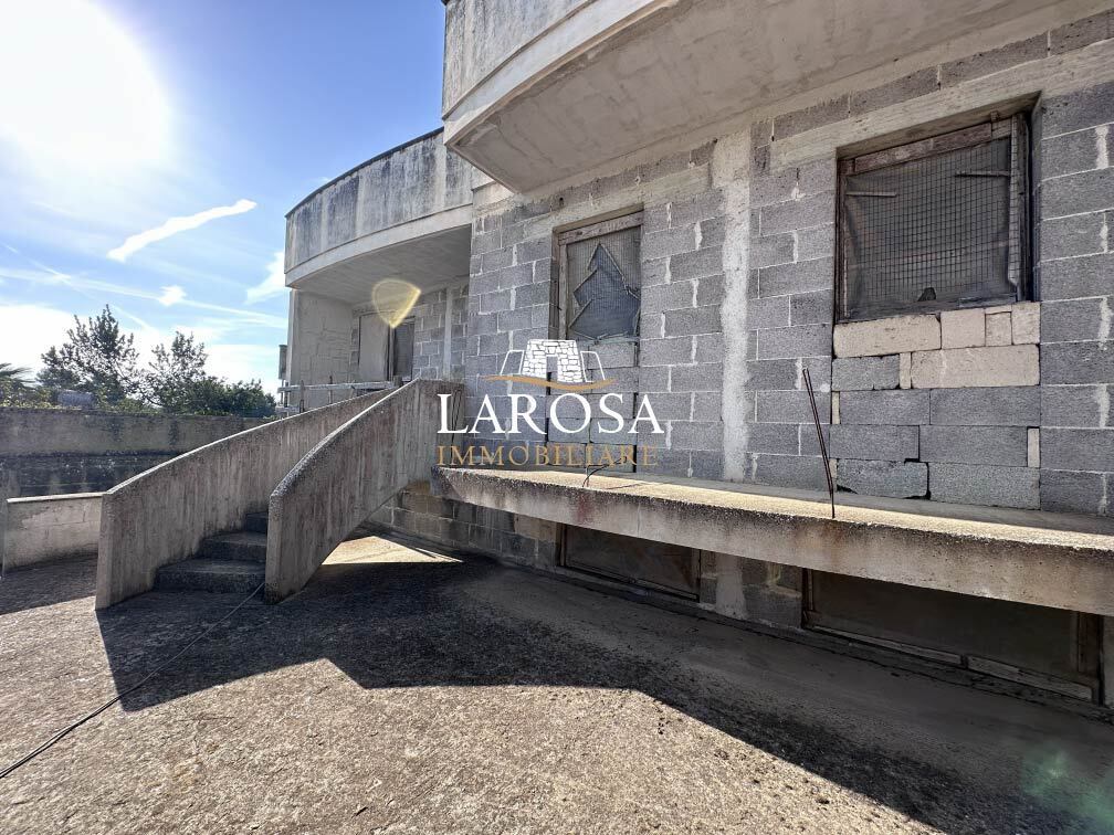 Casa indipendente con giardino in via pascoli 26, Vernole