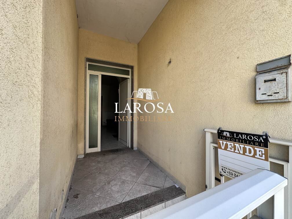 Appartamento con giardino in via ugo foscolo 13, Vernole