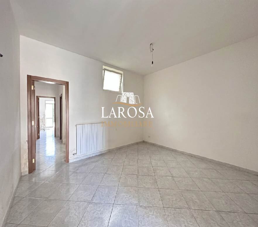 Appartamento con giardino in via ugo foscolo 13, Vernole