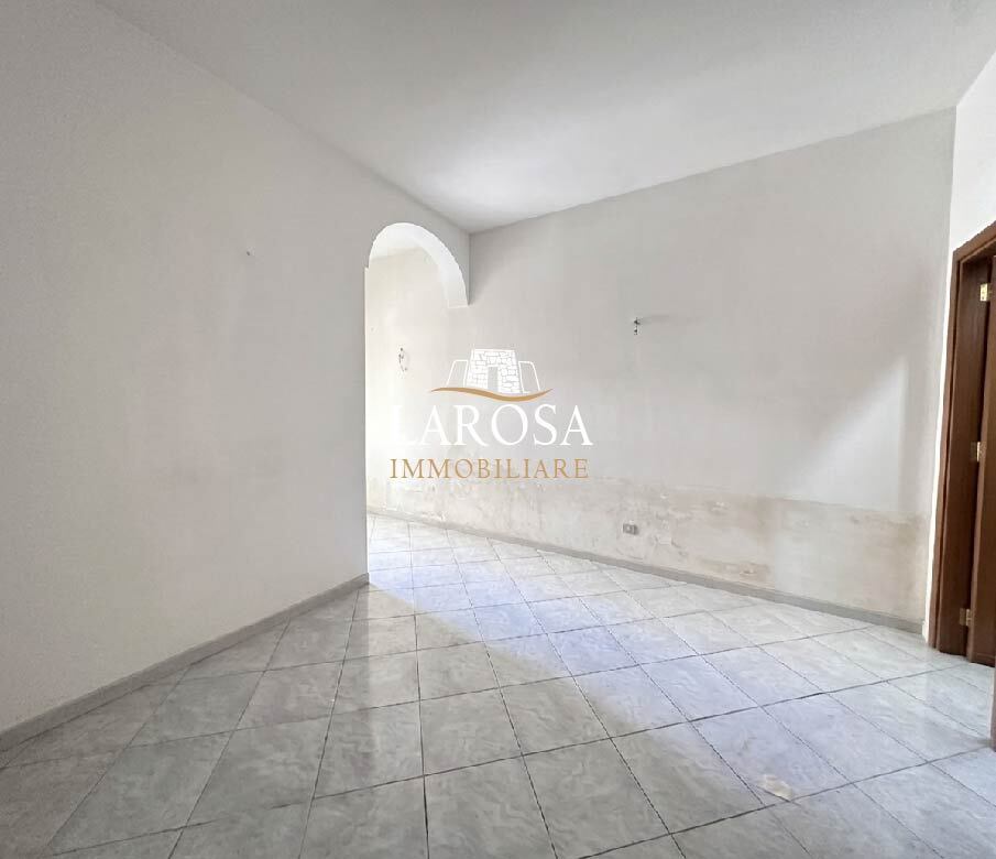 Appartamento con giardino in via ugo foscolo 13, Vernole
