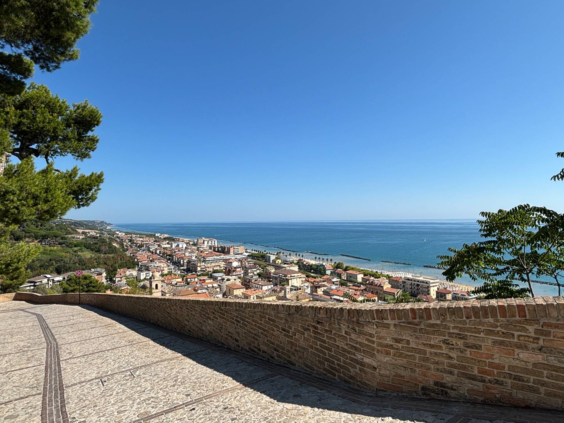 Villa in vendita a Cupra Marittima