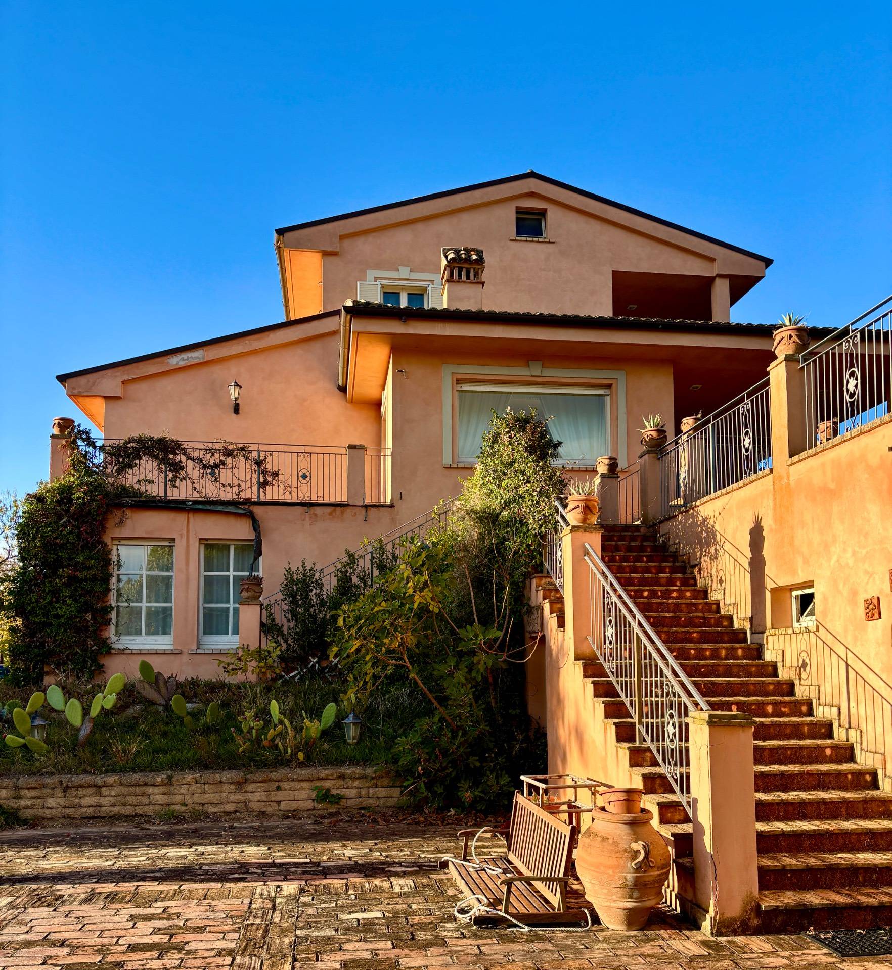 Villa in vendita a Civitanova Marche