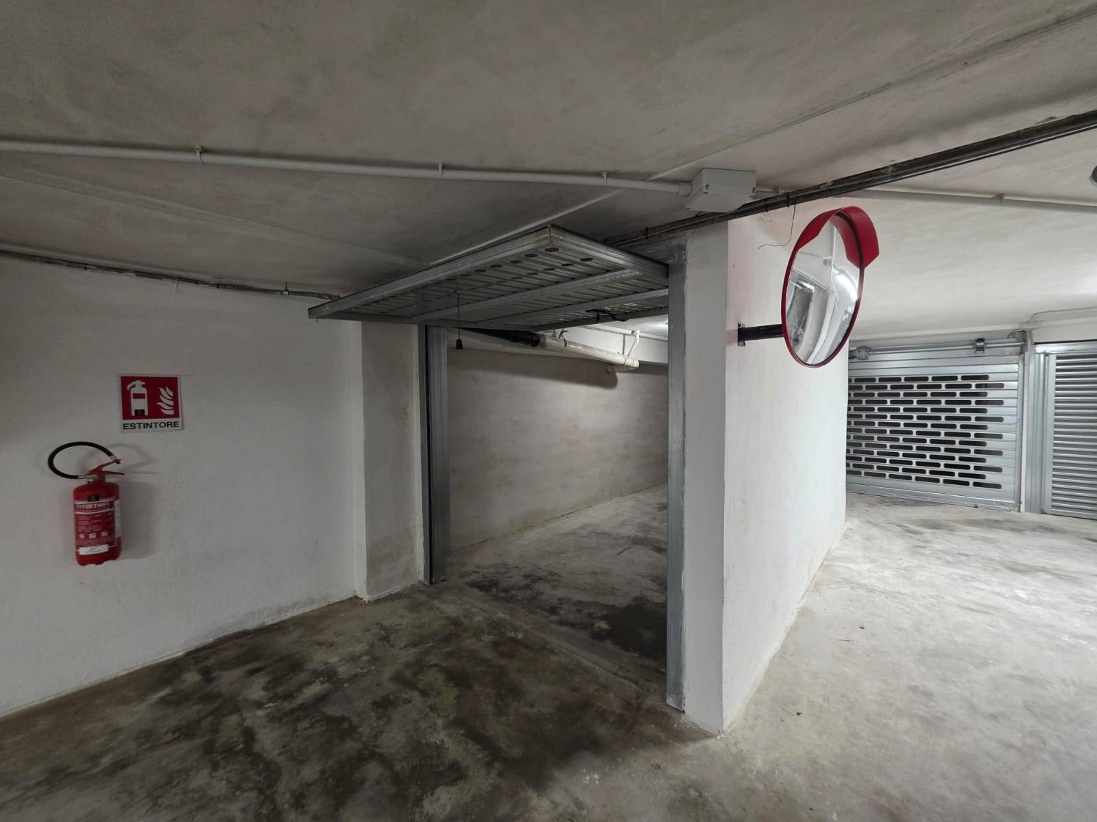 Box o garage in vendita a Civitanova Marche
