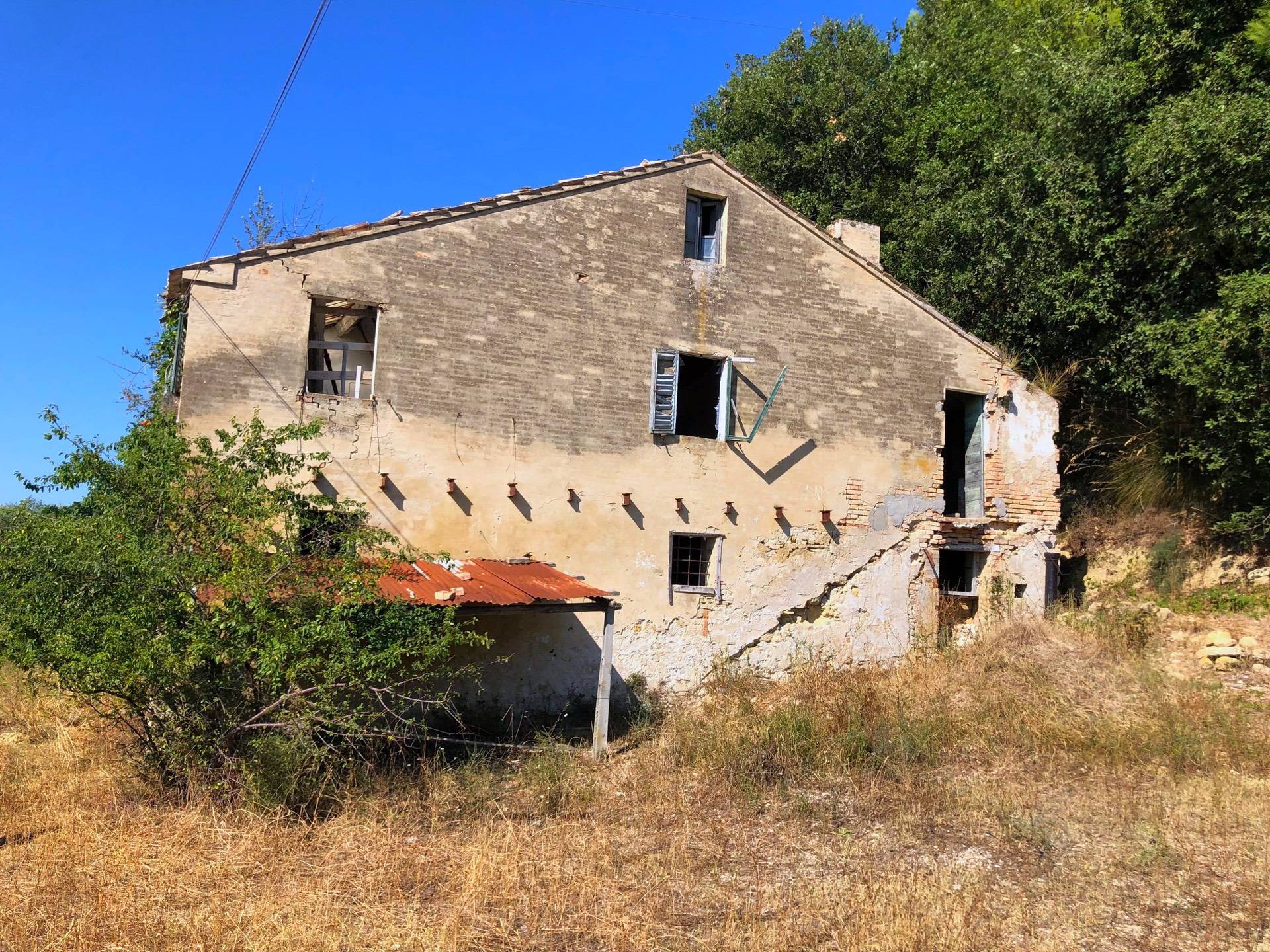 Rustico in vendita a Grottammare