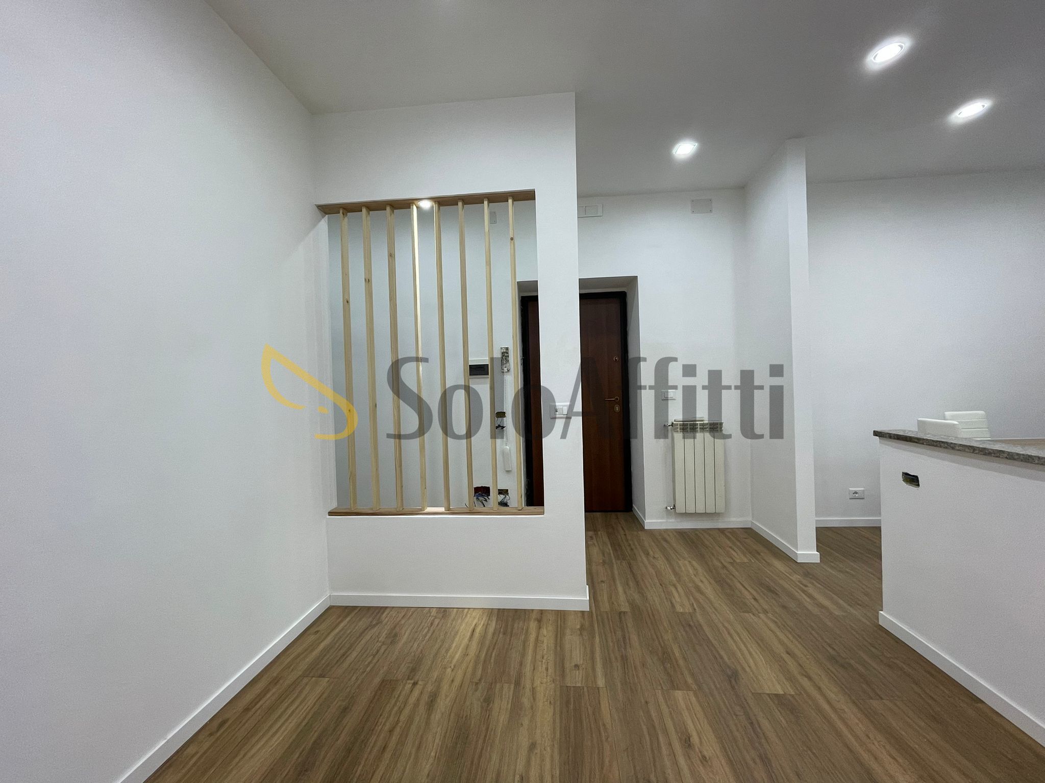 Trilocale ristrutturato in viale abramo lincoln, Caserta