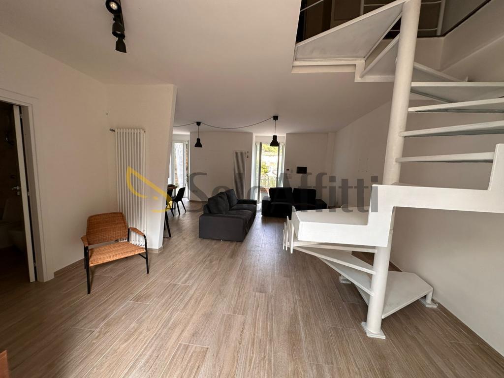 Trilocale con terrazzi in via delle ferriere 20, Caserta