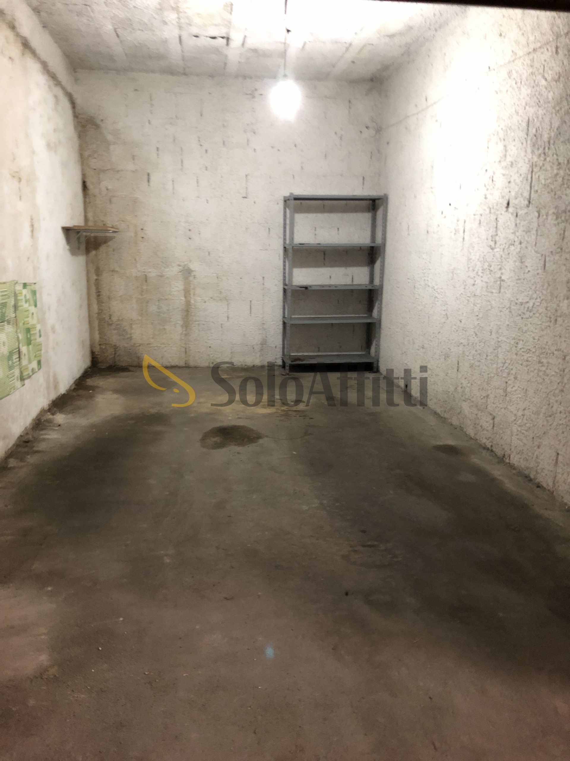 Box/Garage 18mq in affitto in via pasquale amato, Caserta