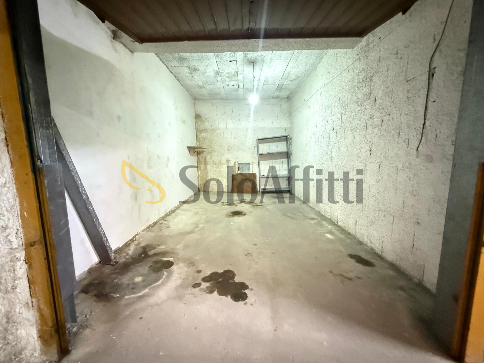 Box/Garage 18mq in affitto in via pasquale amato, Caserta