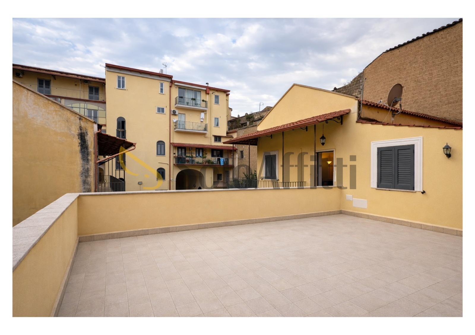 Bilocale con terrazzo in via sant'agostino 3, Caserta