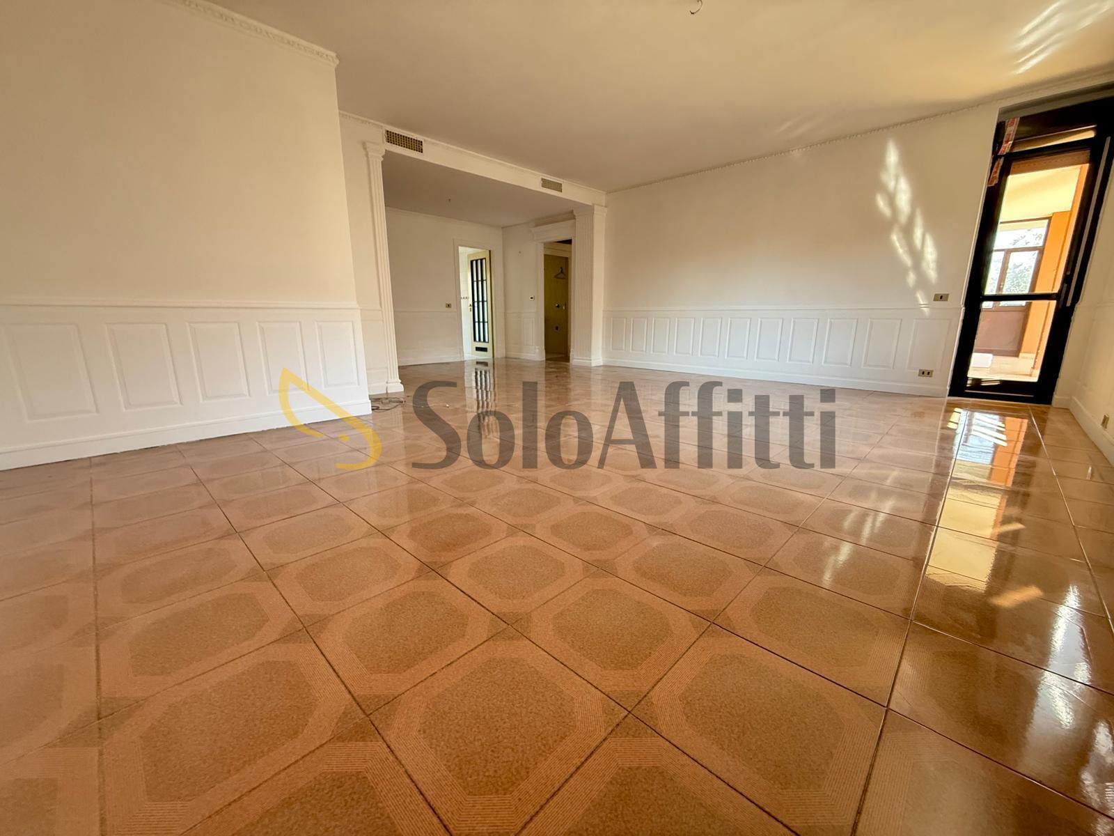 Quadrilocale con terrazzo in via pier paolo pasolini 47, Caserta