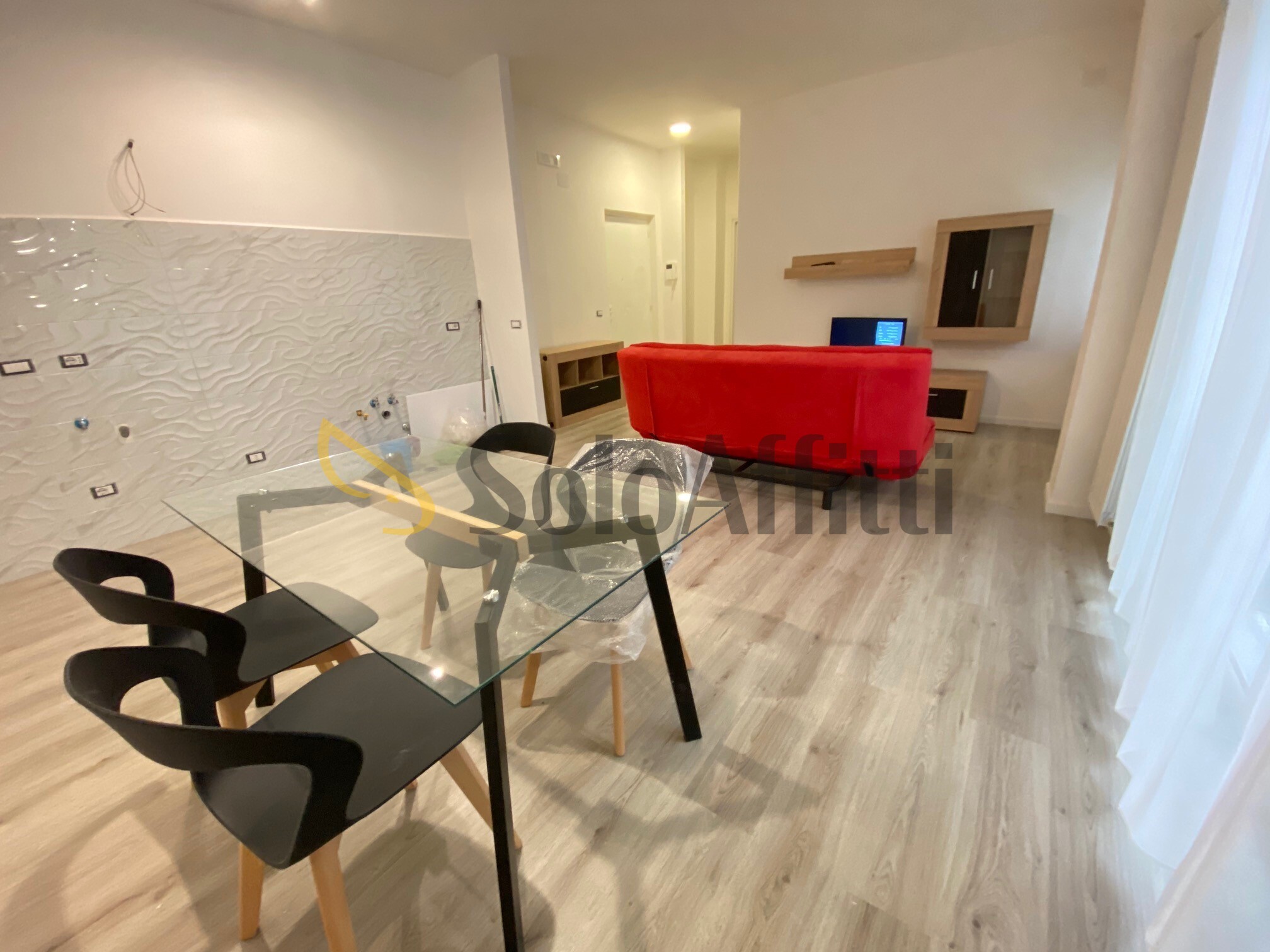 Bilocale con box in via galileo galilei 20, Caserta