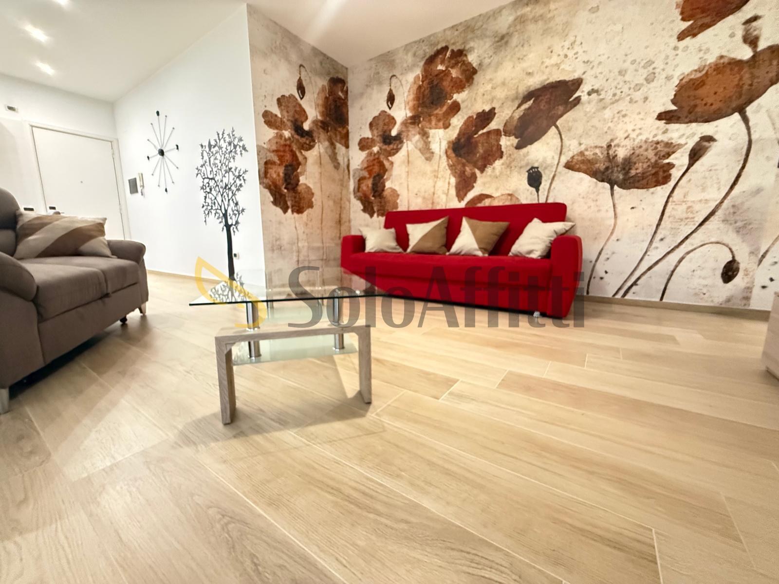 Trilocale con terrazzo in via sant'antonio da padova 32, Caserta