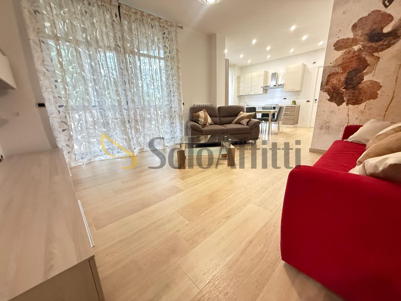 Trilocale con terrazzo in via sant'antonio da padova 32, Caserta