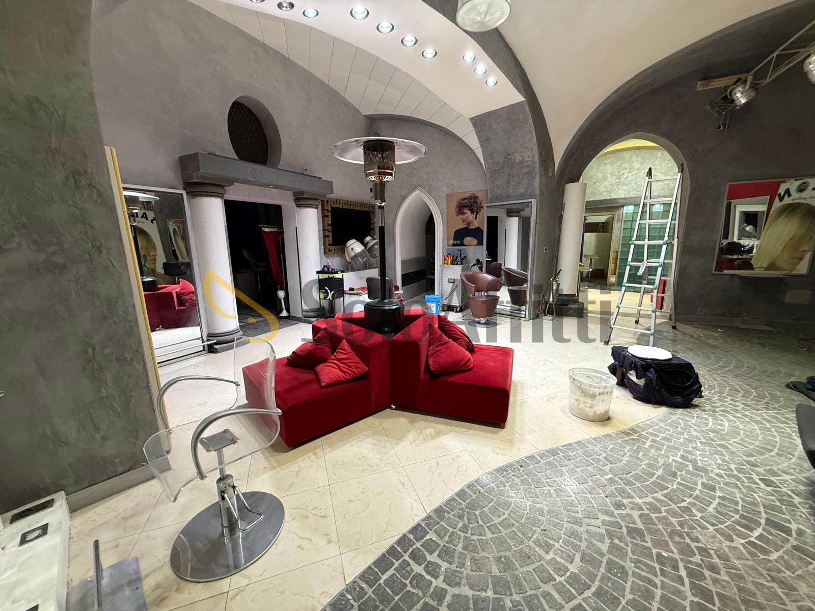 Locale commerciale in affitto in via xx settembre 13, San Nicola la Strada