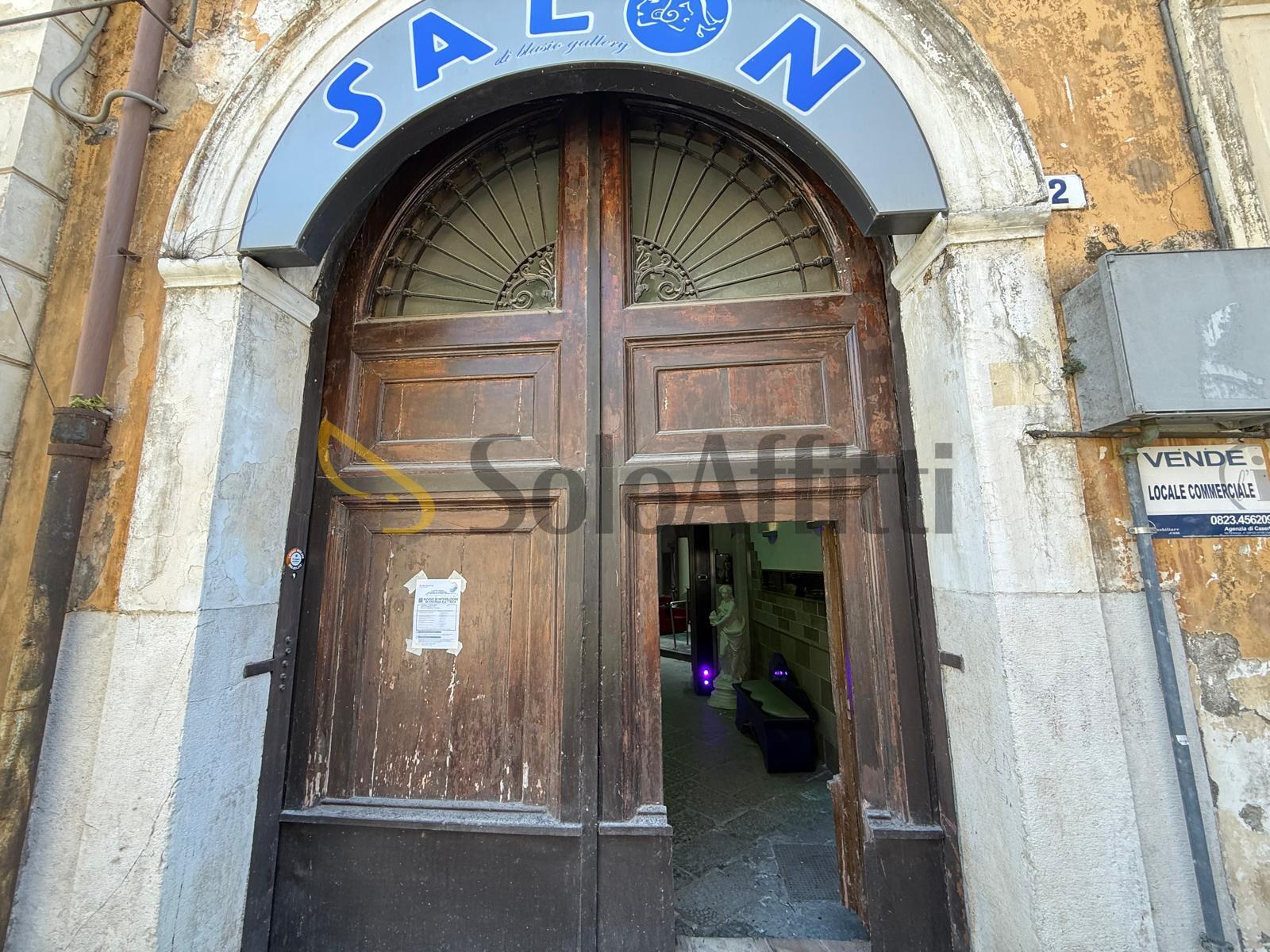 Locale commerciale in affitto in via xx settembre 13, San Nicola la Strada