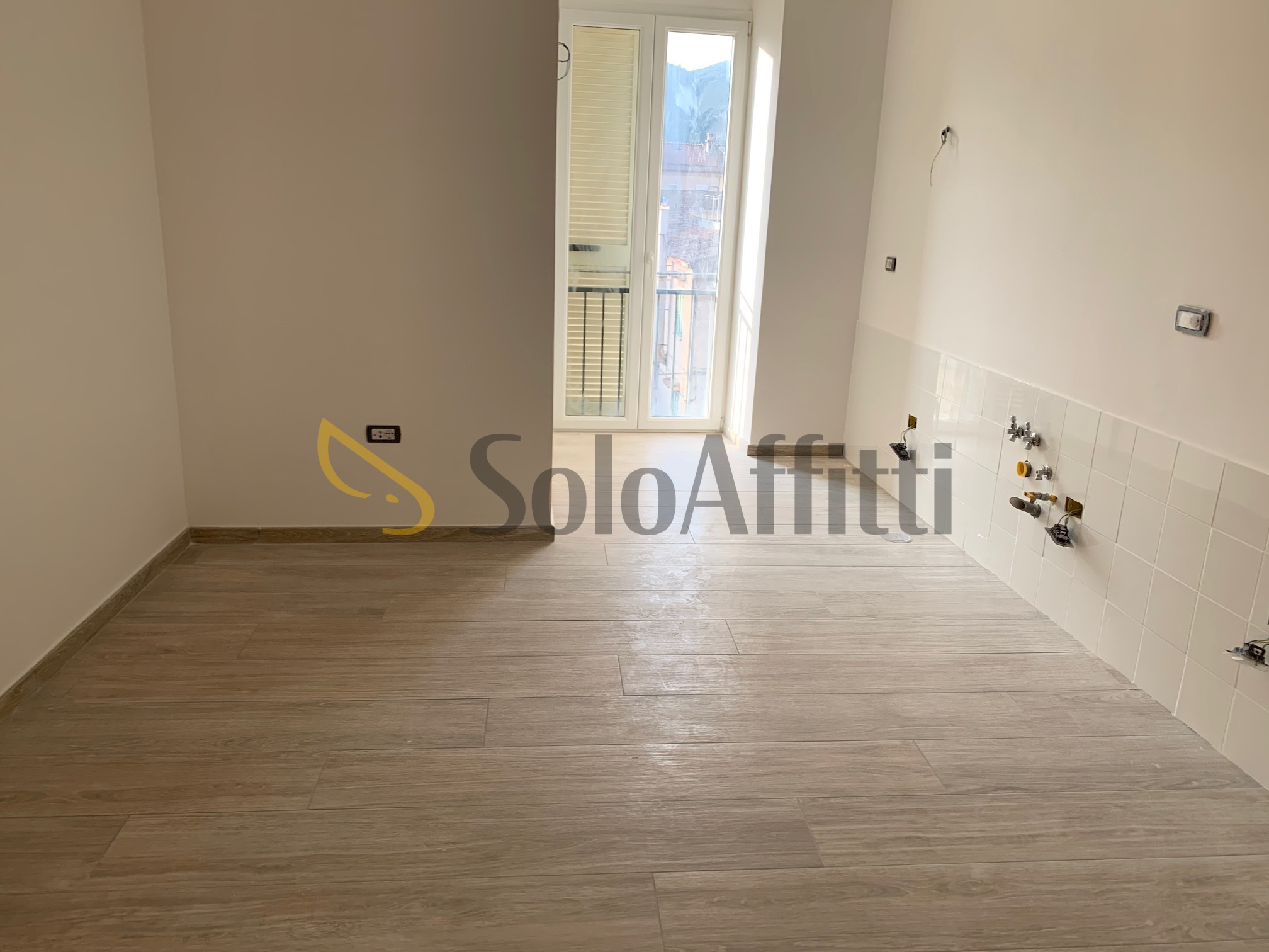 Trilocale nuovo in via delle ferriere 20, Caserta