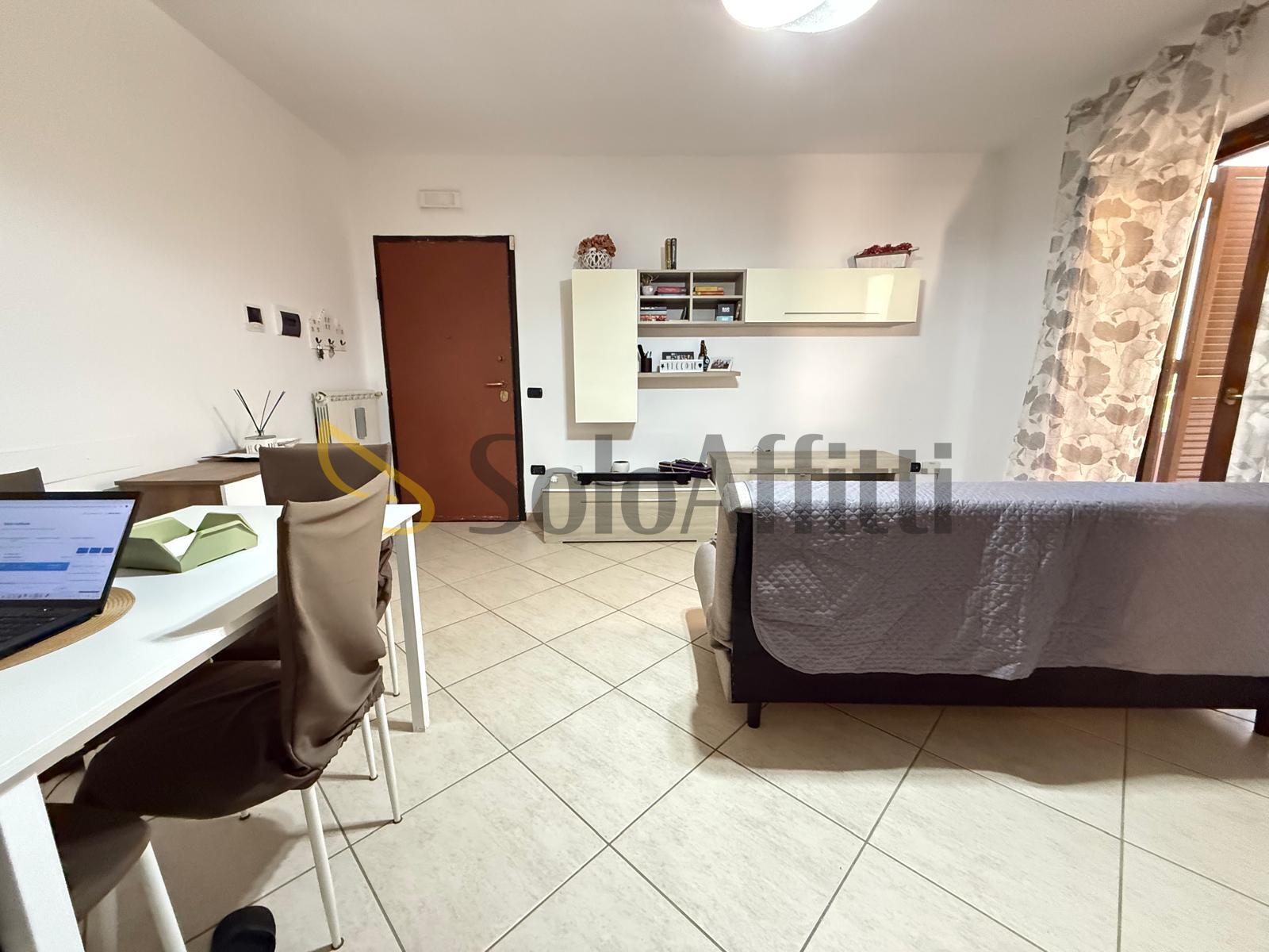 Bilocale con terrazzo in via galatina, Caserta