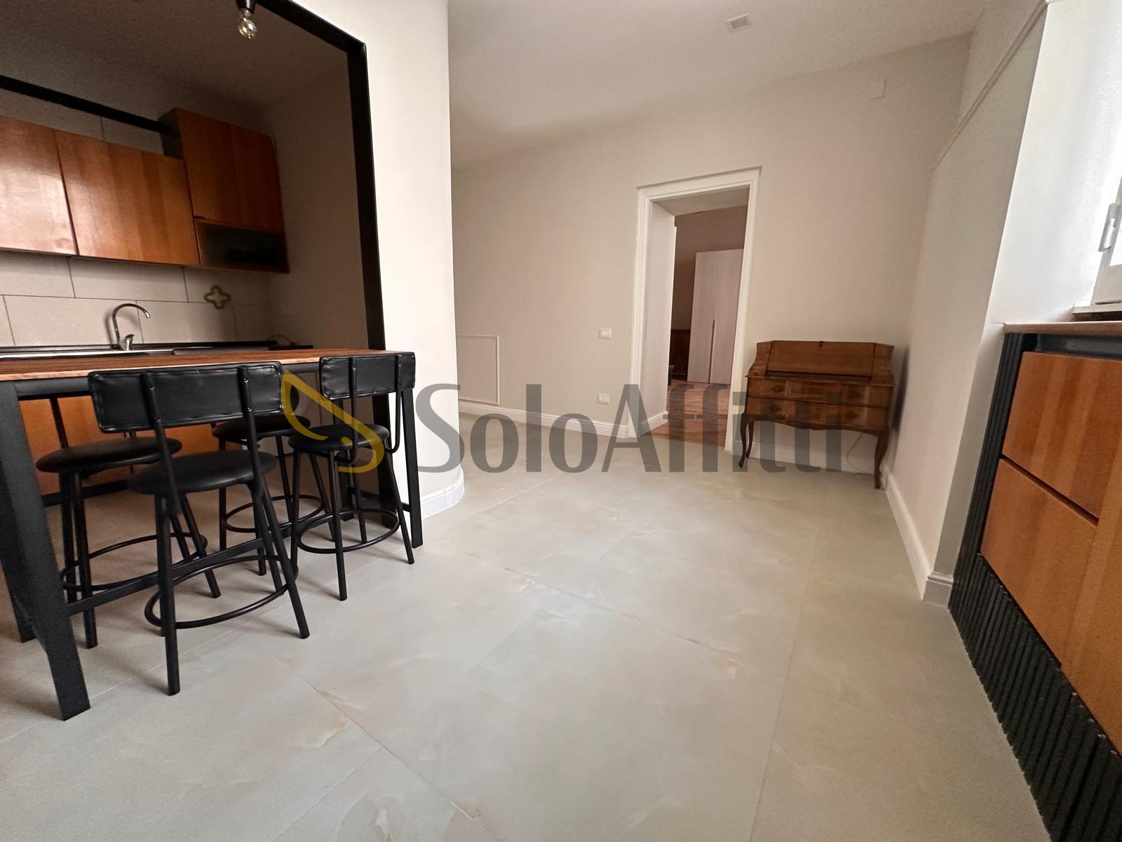 Bilocale ristrutturato in via san carlo 126, Caserta
