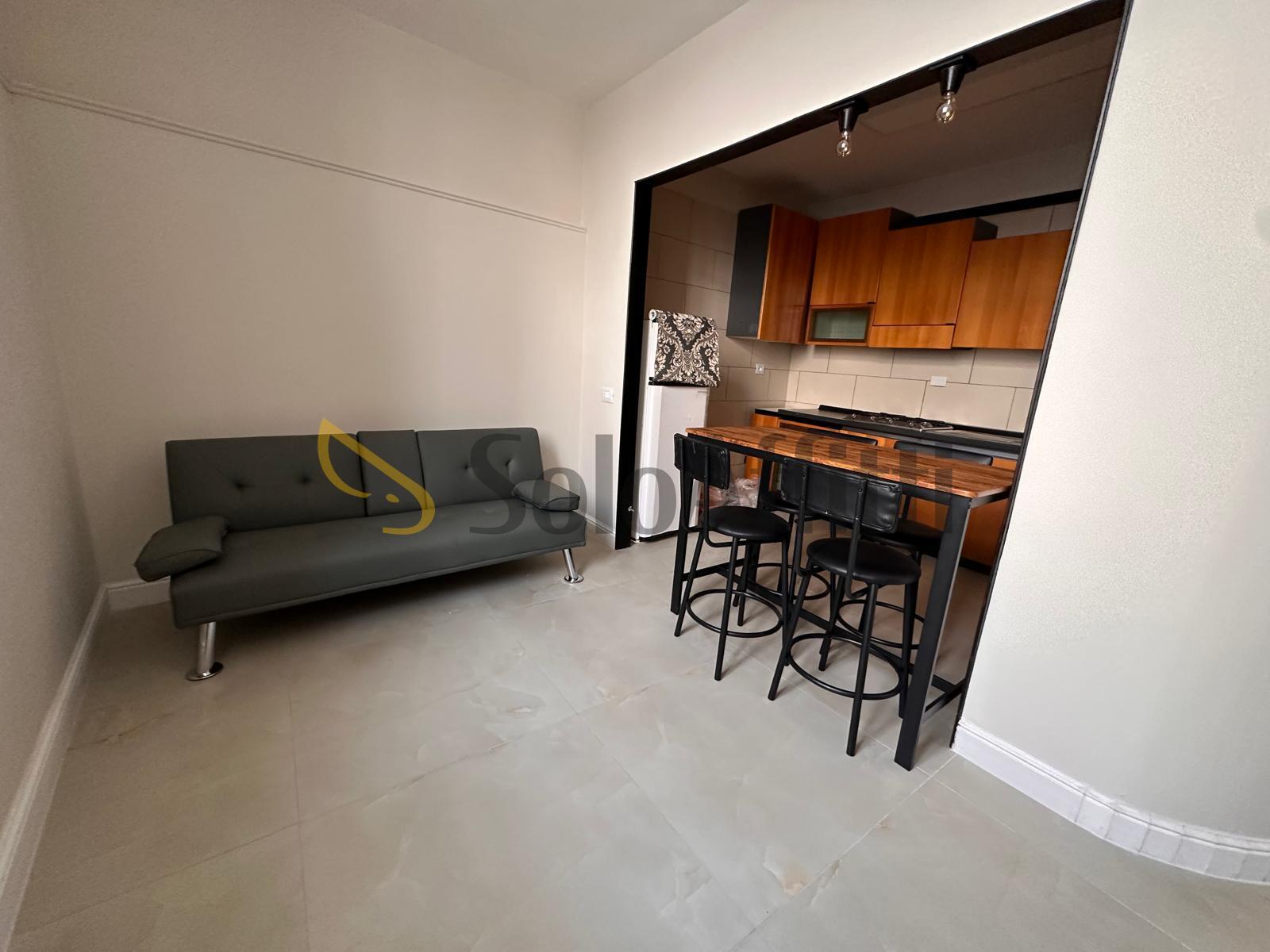 Bilocale ristrutturato in via san carlo 126, Caserta