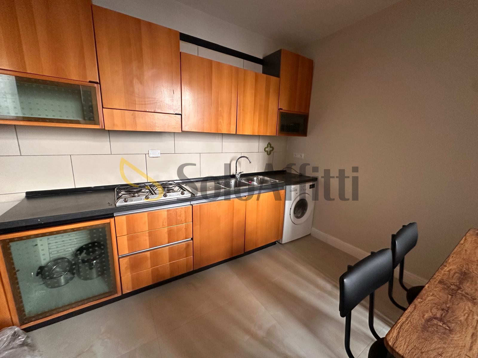 Bilocale ristrutturato in via san carlo 126, Caserta