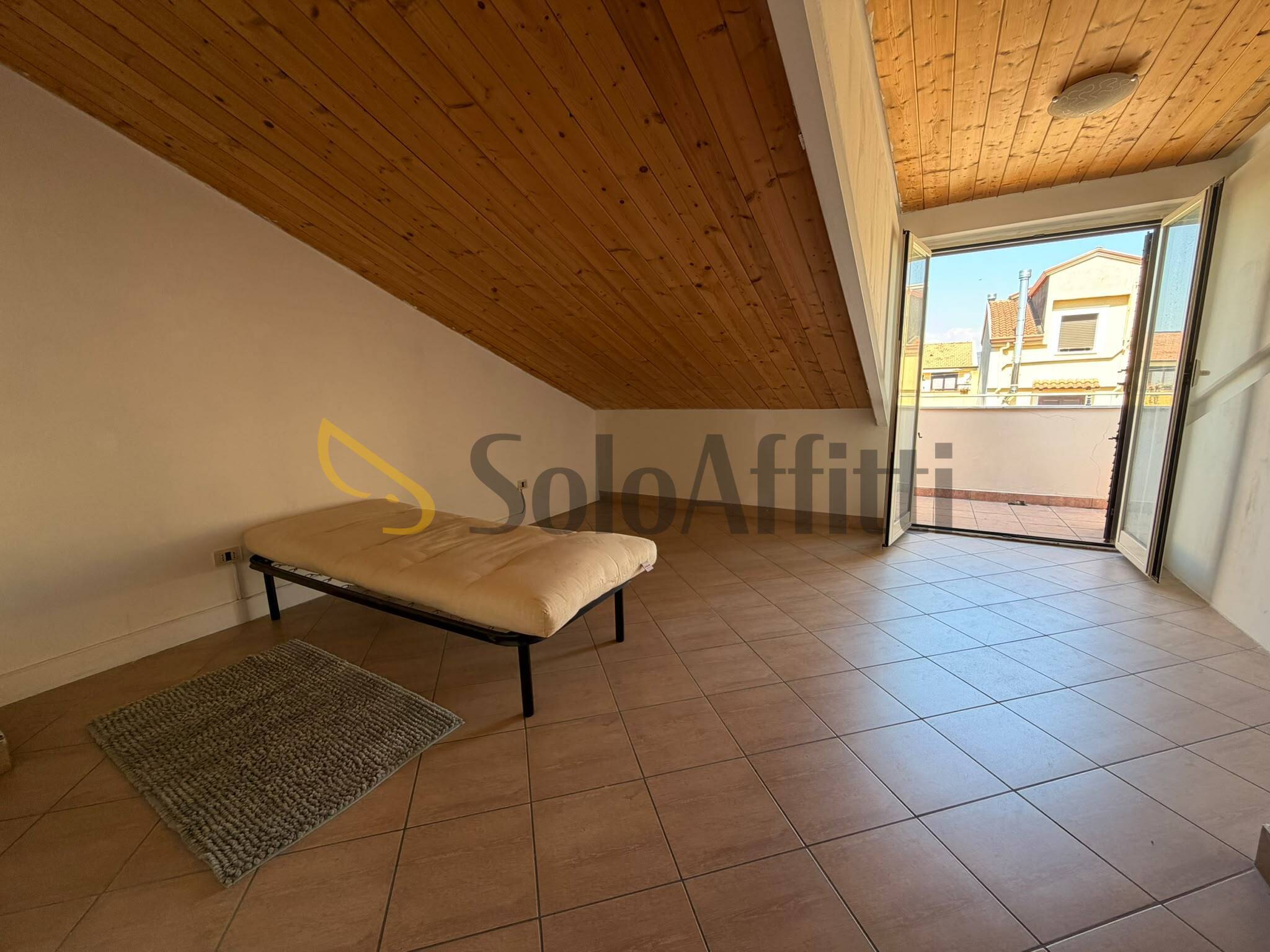 Mansarda con terrazzo in via adone zoli, San Nicola la Strada