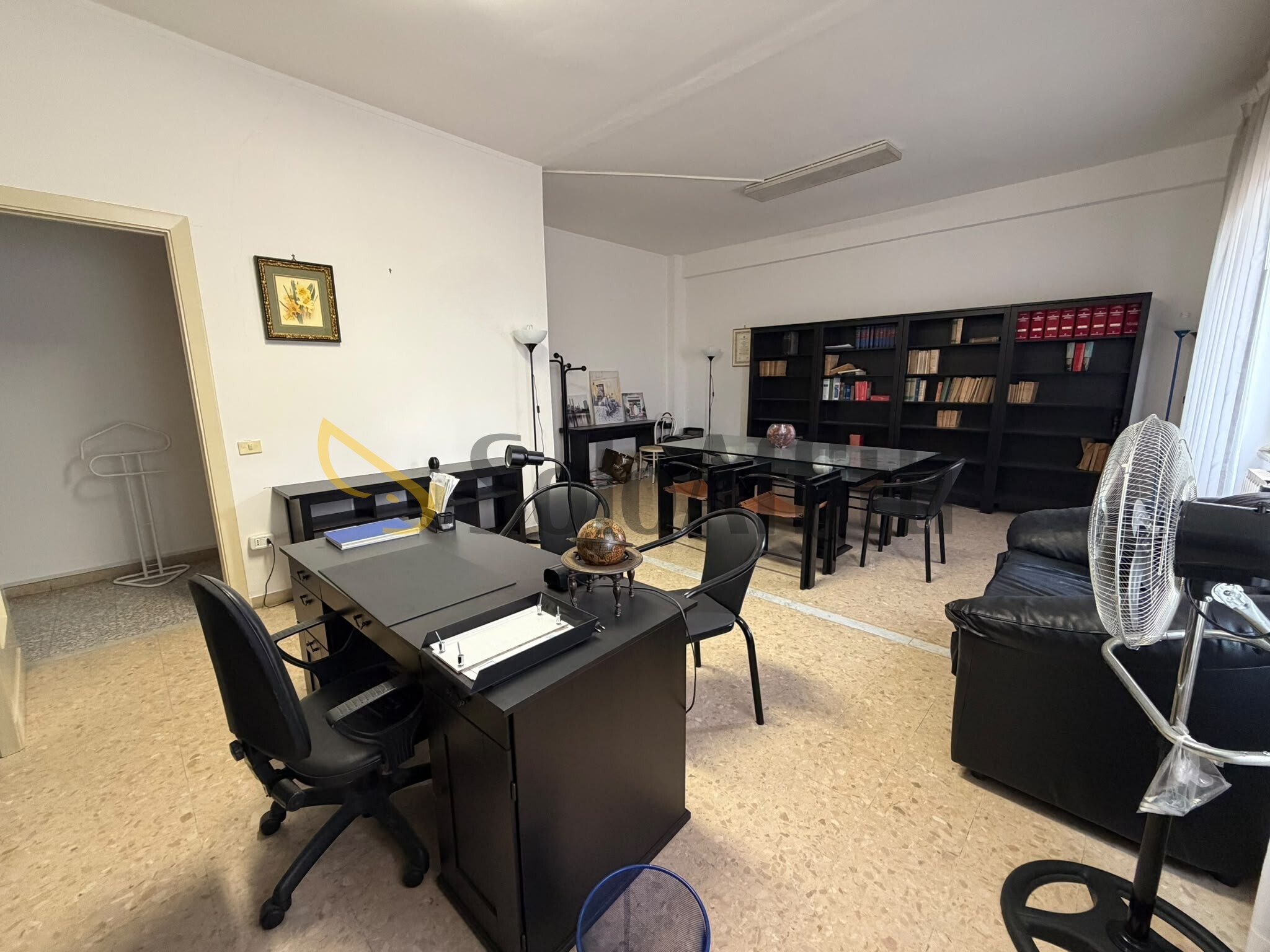 Ufficio da ristrutturare in via don giovanni bosco, Caserta