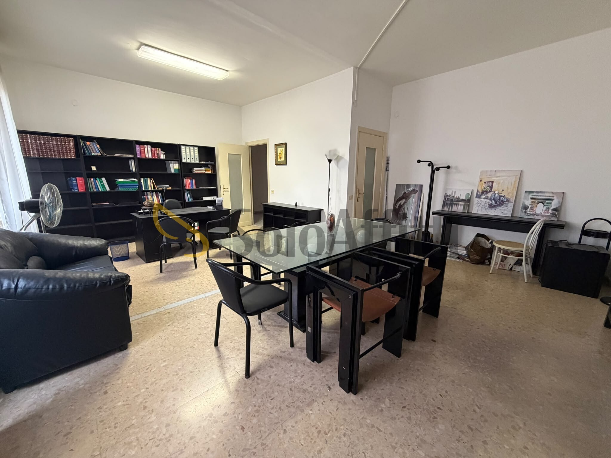 Ufficio da ristrutturare in via don giovanni bosco, Caserta