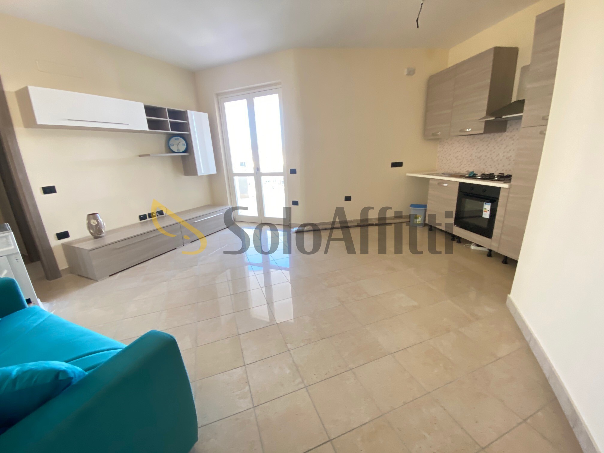 Bilocale con terrazzo in viale lincoln 2� tratto 198, Caserta