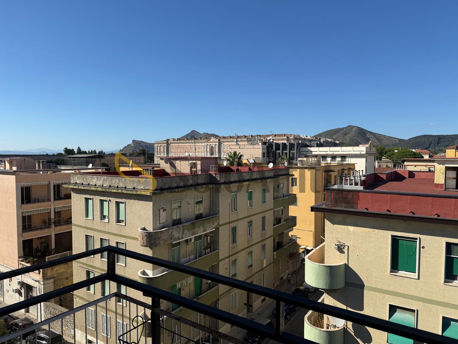 Trilocale con terrazzo in via giuseppe verdi 32, Caserta