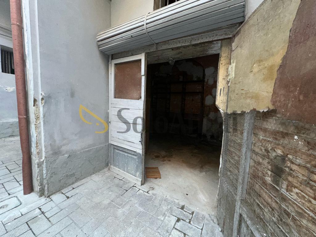 Magazzino in affitto in via san carlo 24, Caserta