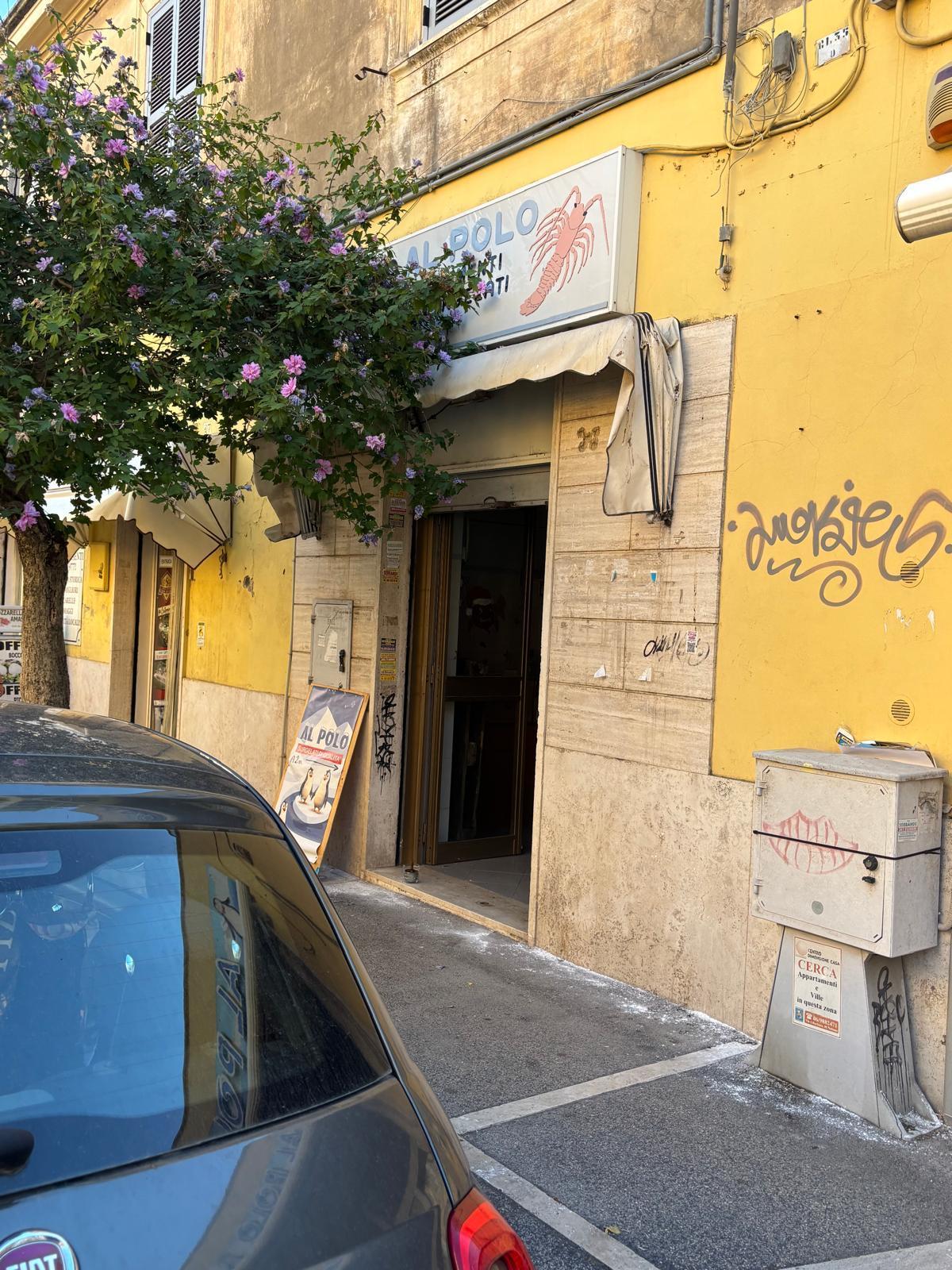 Locale commerciale in vendita in via vittorio veneto 43, Nettuno